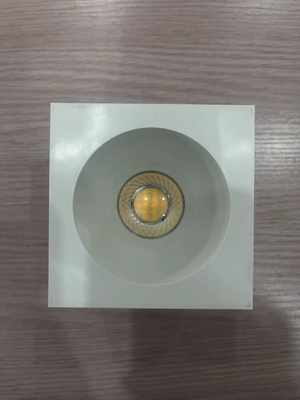 Одноглавые светофоры COB Светильники потолка 6W 3000K-3400K-4000K 3CCT Квадратные антиотблески